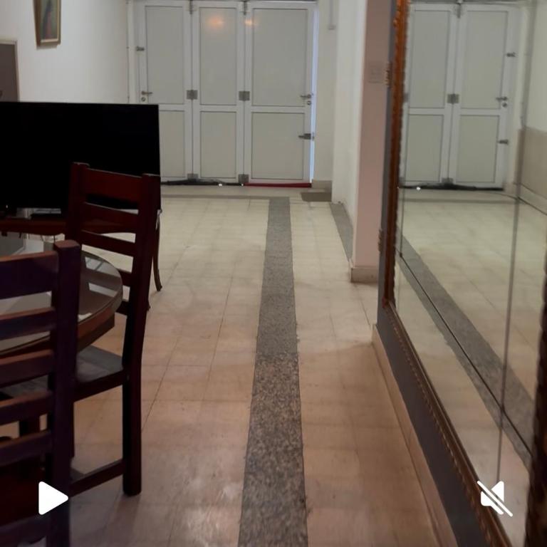 Departamento en el Centro - Three-Bedroom Apartment - 14