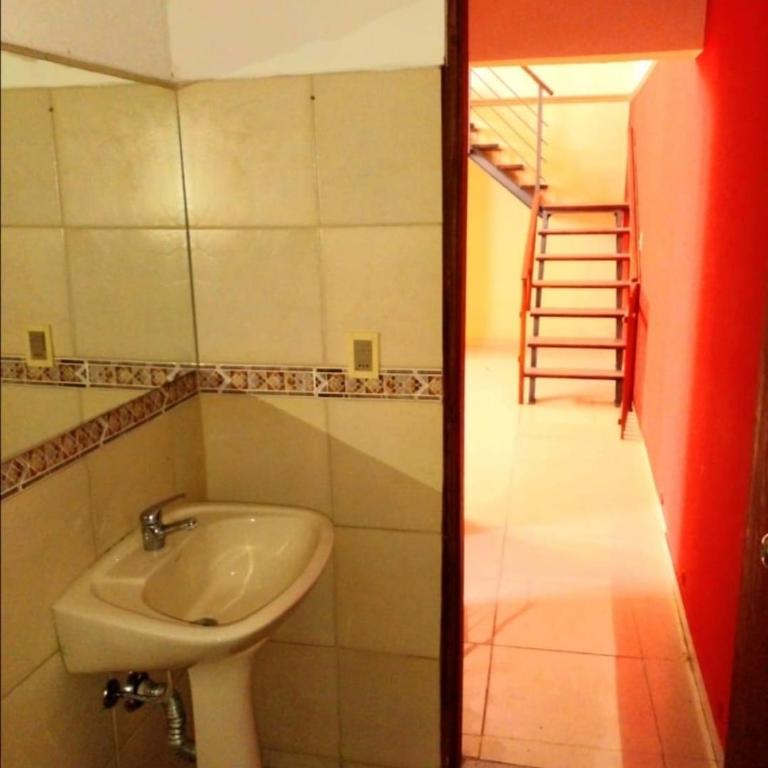 CASA 4 DORMITORIOS en el CENTRO de PAYSANDÚ - Four-Bedroom House - 4