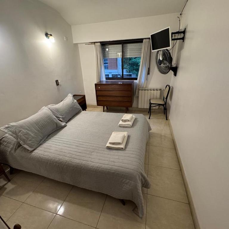Hotel Pergamino - Habitación Doble con baño privado - 1