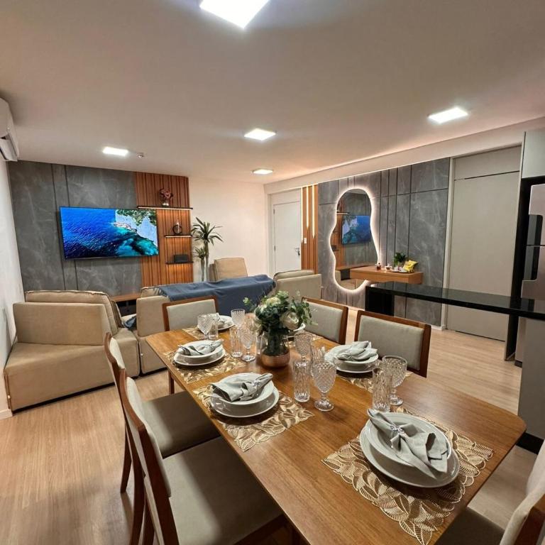 Sophisticated Premium Apartment - Residential Club - Three-Bedroom Apartment with Balcony - 21