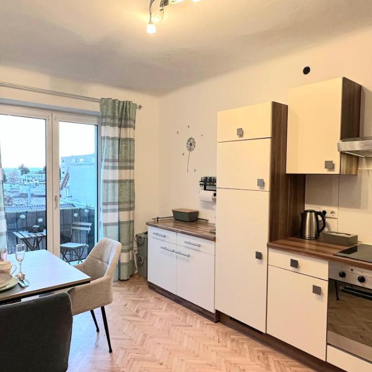 MurCity Apartment - where comfort meets city flair - Apartamento con balcón - 9