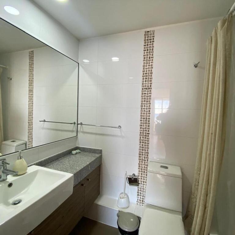 Península, a metros de playas y restaurantes - Three-Bedroom Apartment - 11