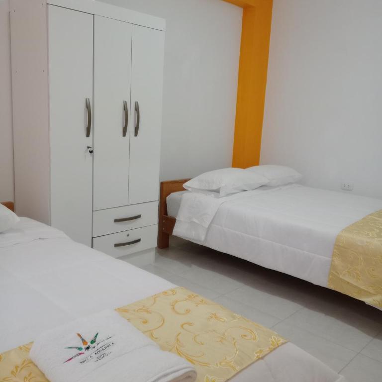 Hospedaje Bella Acuarela - Habitación Triple con baño privado - 1