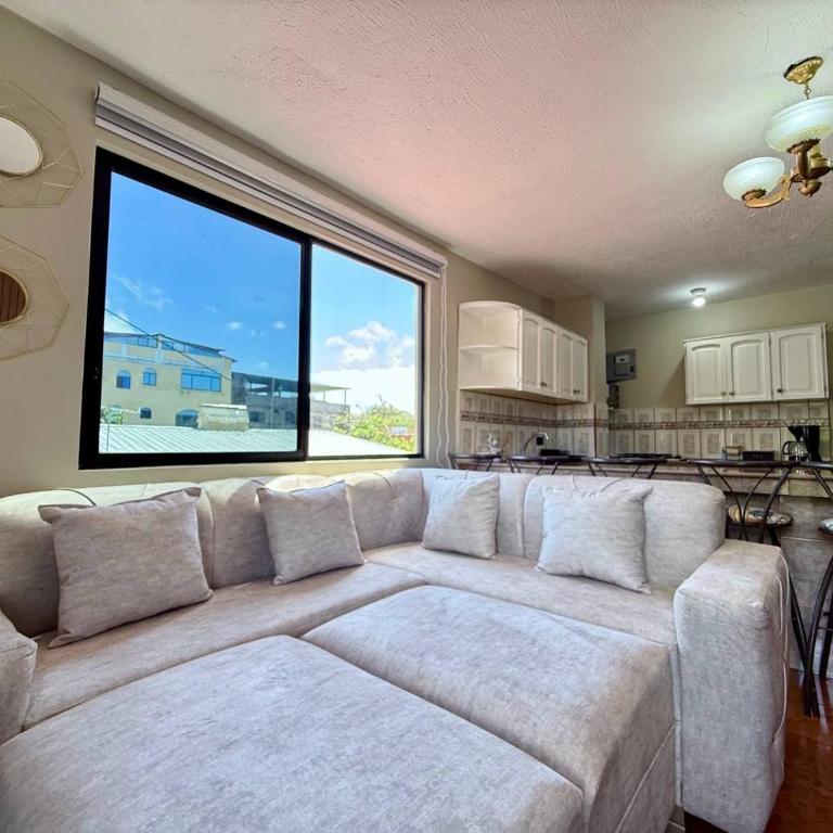 Almar departamento completo con balcon 2 habitaciones AC - WIFI Starlink - 2 baños completos con AGUA CALIENTE - Two-Bedroom Apartment with Harbor View - 9