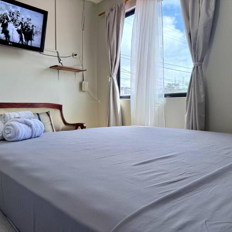 Almar departamento completo con balcon 2 habitaciones AC - WIFI Starlink - 2 baños completos con AGUA CALIENTE - Two-Bedroom Apartment with Harbor View - 39