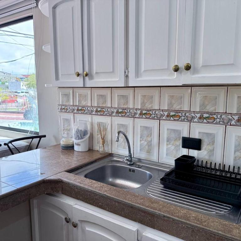 Almar departamento completo con balcon 2 habitaciones AC - WIFI Starlink - 2 baños completos con AGUA CALIENTE - Two-Bedroom Apartment with Harbor View - 28
