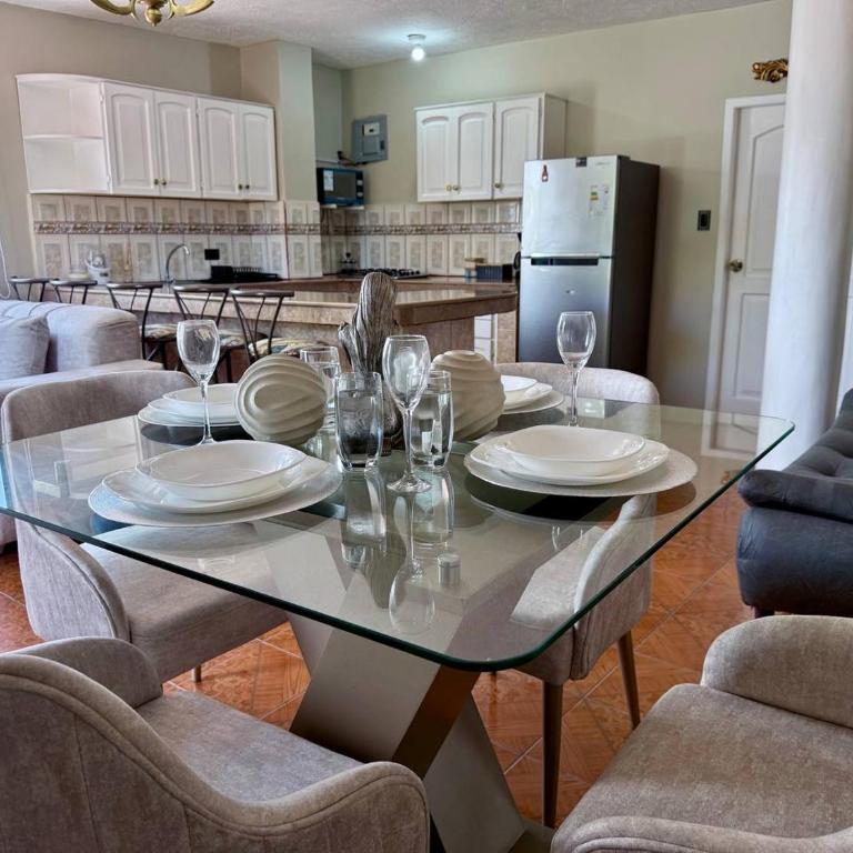 Almar departamento completo con balcon 2 habitaciones AC - WIFI Starlink - 2 baños completos con AGUA CALIENTE - Two-Bedroom Apartment with Harbor View - 21