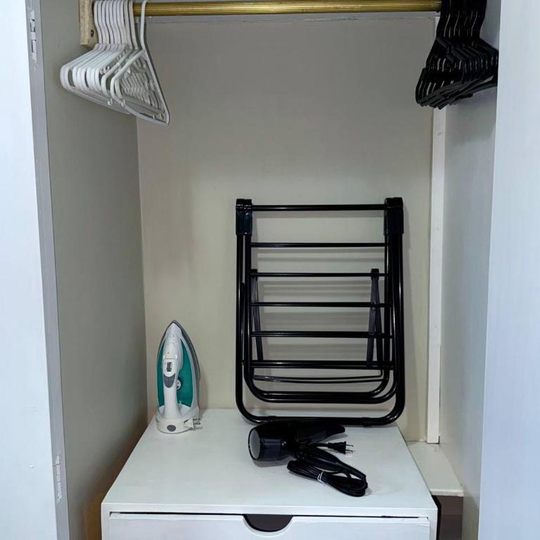 Almar departamento completo con balcon 2 habitaciones AC - WIFI Starlink - 2 baños completos con AGUA CALIENTE - Two-Bedroom Apartment with Harbor View - 54