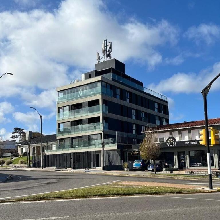 Punta del Este, P 25 Playa Mansa - Apartamento de 1 dormitorio con terraza - 3