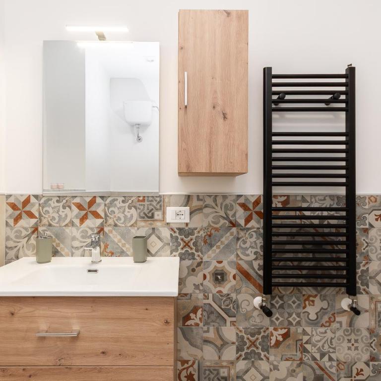 Nuovo a pochi minuti da Stazione Treni e Aeroporto - Three-Bedroom Apartment - 43