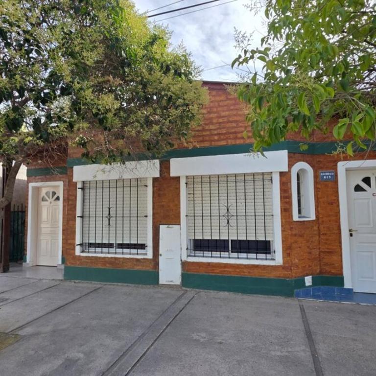 Cabaña centrica con camas individuales a 100m de la ruta - Apartamento de 1 dormitorio - 1