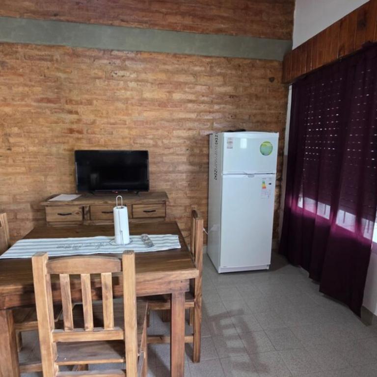 Cabaña centrica con camas individuales a 100m de la ruta - Apartamento de 1 dormitorio - 8