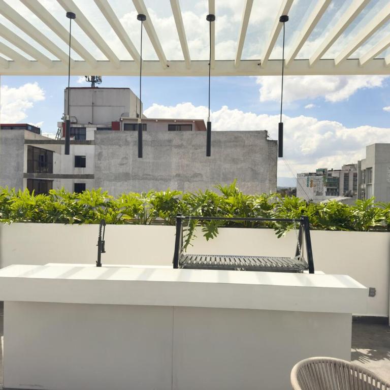 Roma-Condesa · Terraza privada + Queen · A/C - One-Bedroom Apartment - 11