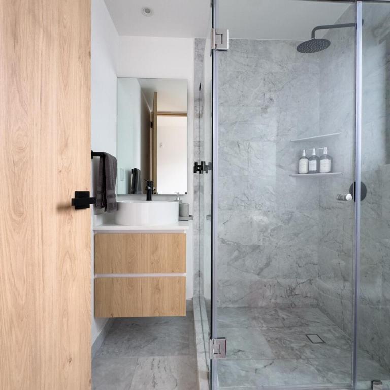 Roma-Condesa · Terraza privada + Queen · A/C - One-Bedroom Apartment - 20