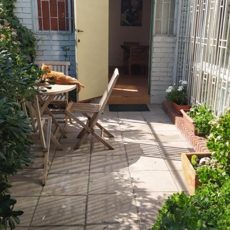 Estacionamiento, terraza y patio - Vacation Home - 2