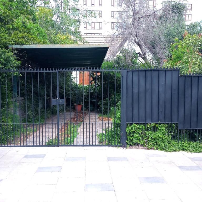 Estacionamiento, terraza y patio - Vacation Home - 11