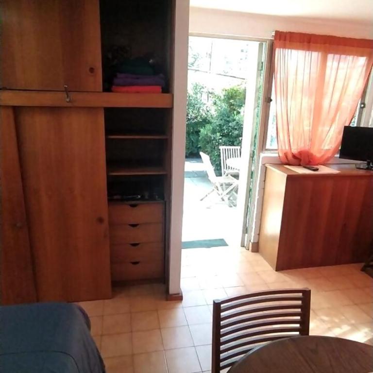 Estacionamiento, terraza y patio - Vacation Home - 50