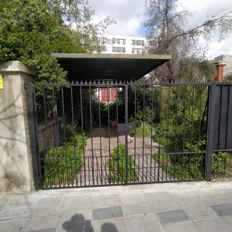 Estacionamiento, terraza y patio - Vacation Home - 51