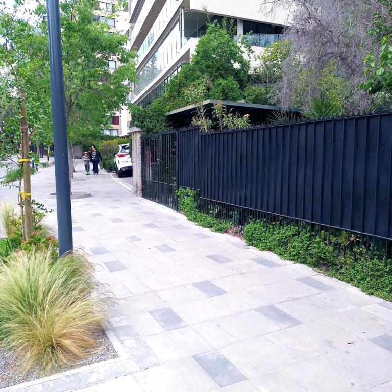 Estacionamiento, terraza y patio - Vacation Home - 57