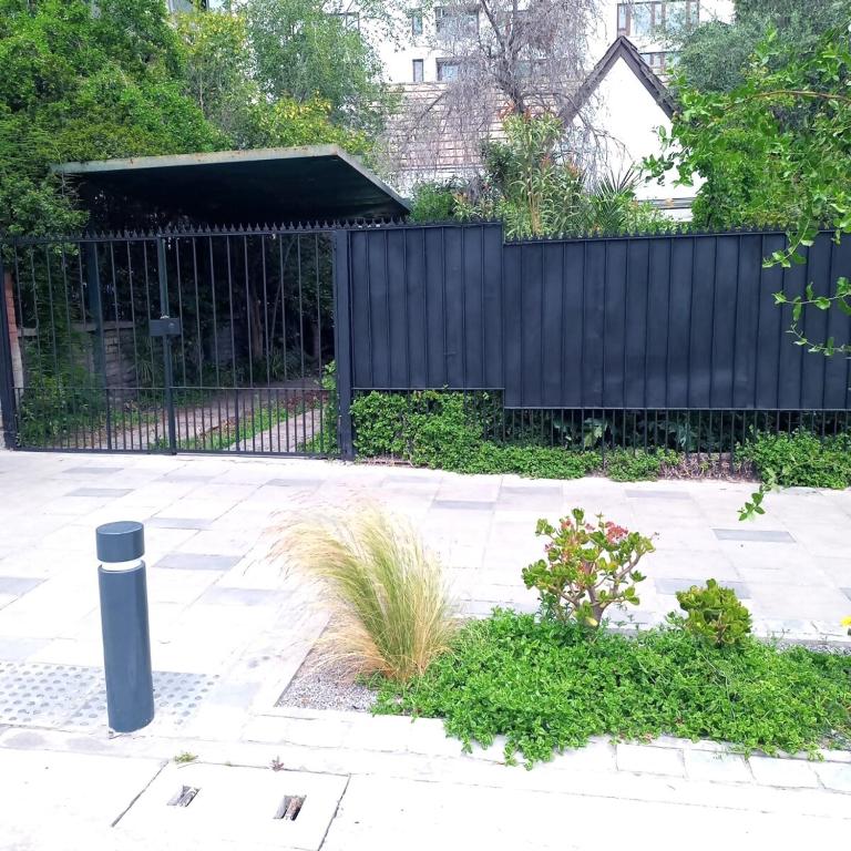 Estacionamiento, terraza y patio - Vacation Home - 72