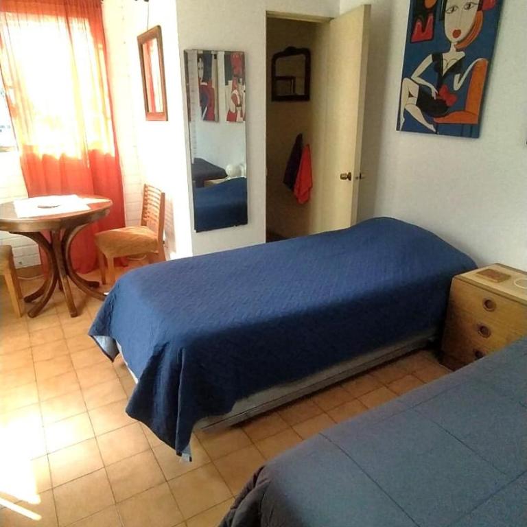Estacionamiento, terraza y patio - Vacation Home - 81