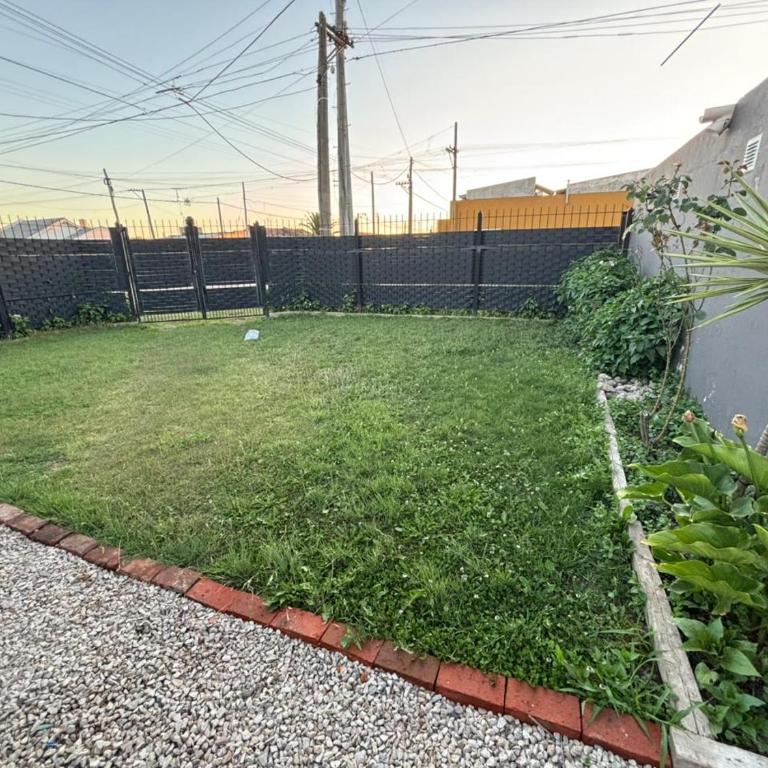 Casa necochea - Three-Bedroom House - 2