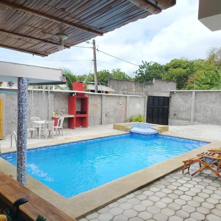 Laura's Oasis - Vacation Home - 1