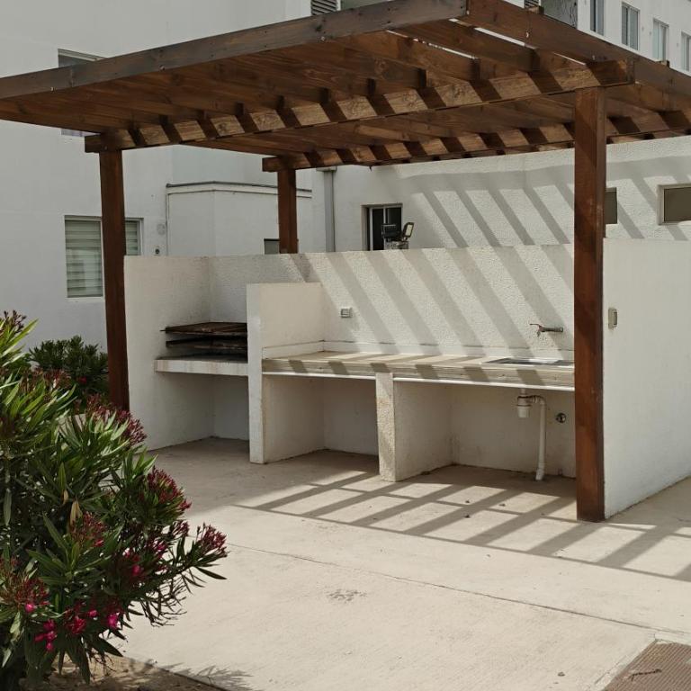 Arriendo cómodo departamento amoblado en La Serena - Three-Bedroom Apartment - 42