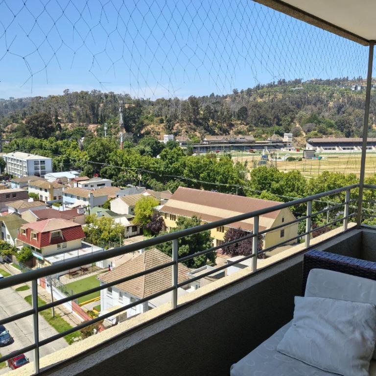 Vista Oriente - Three-Bedroom Apartment - 9