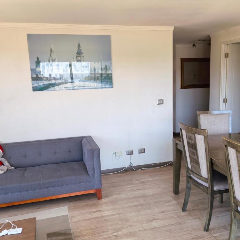 Vista Oriente - Three-Bedroom Apartment - 14