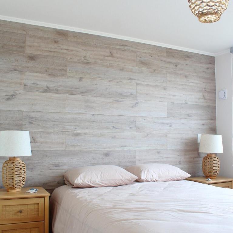 Dpto tercer piso con piscina cerca de Playa el Faro - Two-Bedroom Apartment - 5