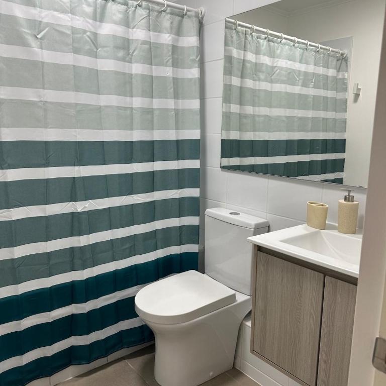 Dpto tercer piso con piscina cerca de Playa el Faro - Two-Bedroom Apartment - 8