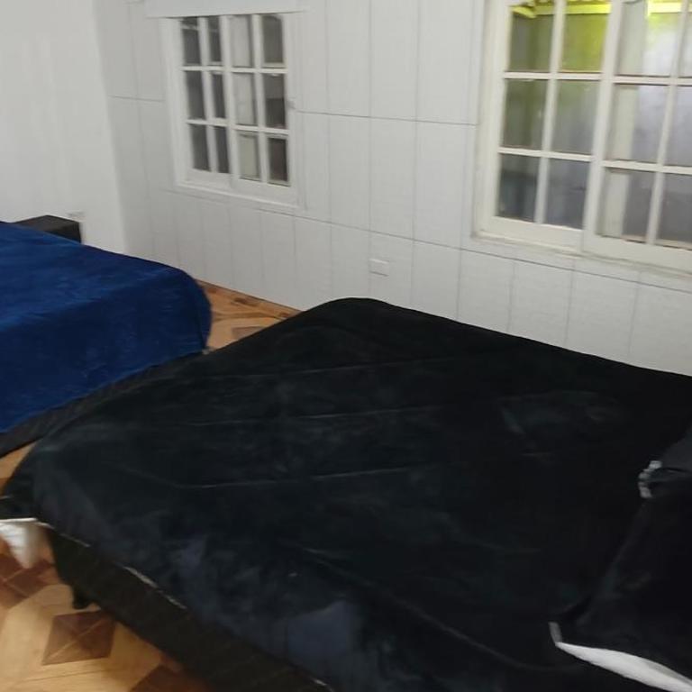 Amplio departamento amoblado 4 a 6 personas con cochera piscina Internet satelital, seguridad, zona comercial las 24hs a 2 cuadras de la Shell barrio las leñas - Apartamento de 1 dormitorio - 8