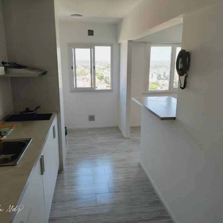 Impecable y amplio Zona Polideportivo y Hospital Privado - One-Bedroom Apartment - 9