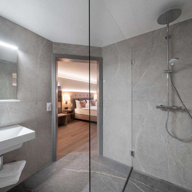Hotel Grindelwalderhof - Vierbettzimmer - 5