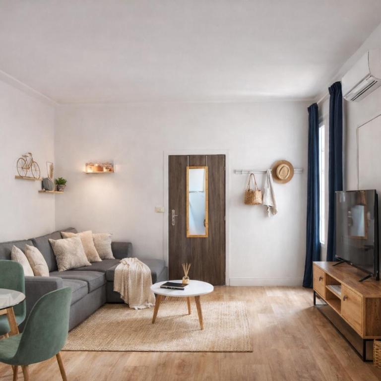 Studio Carré Or avec balcon - Studio Supérieur - 1