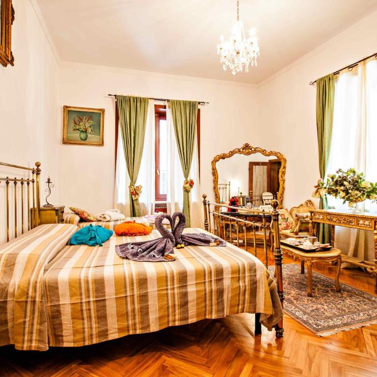 Art&Coffee - Triple Room with Private External Bathroom - 5