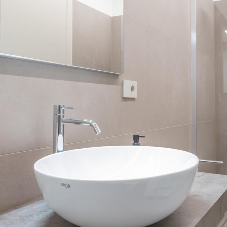 Modena Historic Center - Elegant Family Apartment - Appartamento con 2 Camere da Letto - 26