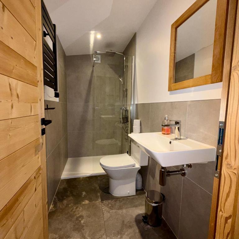 Penthouse Apartment, 3 Bedroom with Private Balcony - Appartement 3 Chambres avec Balcon - 12