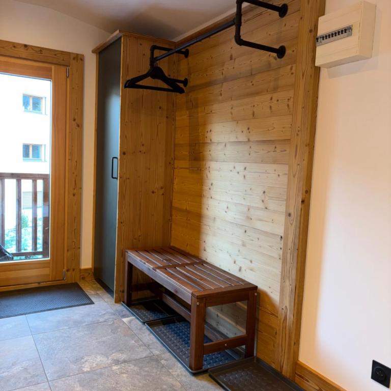 Penthouse Apartment, 3 Bedroom with Private Balcony - Appartement 3 Chambres avec Balcon - 10