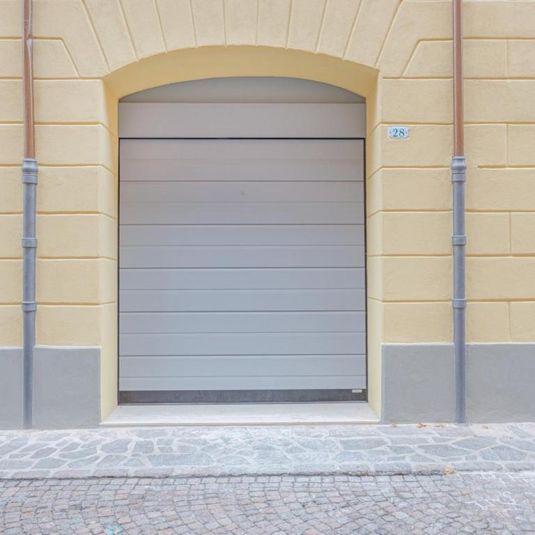 Stylish Loft with Private Garage near Ghirlandina - One-Bedroom Superior Apartment - 6