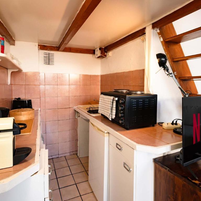 Cozy Parisian Studio Montorgueil - Apartment - 12