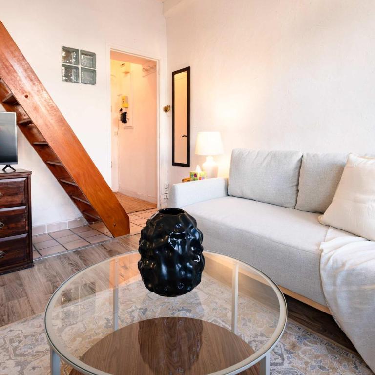Cozy Parisian Studio Montorgueil - Apartment - 20
