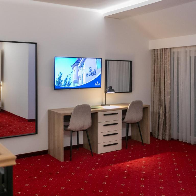 Royal Crown Apartments - Apartment - 28