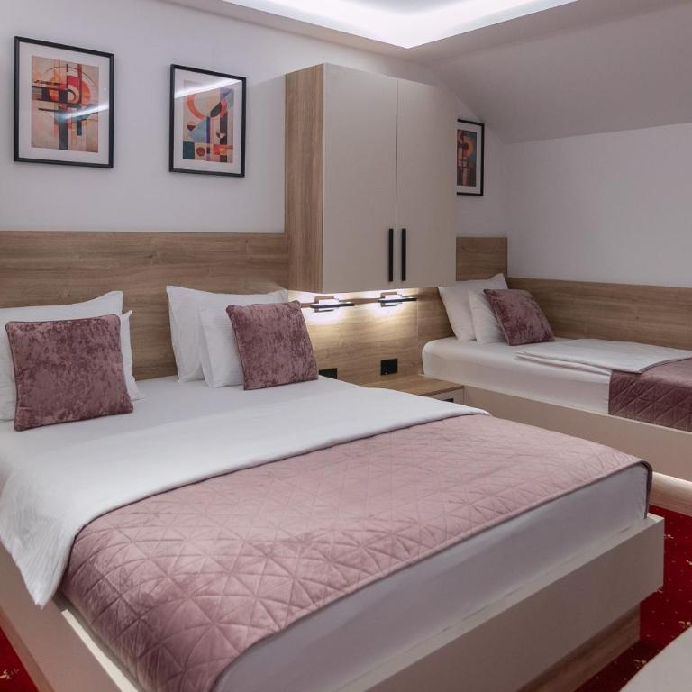 Royal Crown Apartments - Apartment - 22