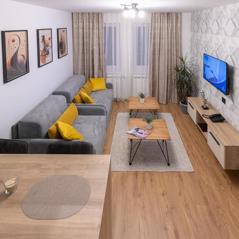 Royal Crown Apartments - Apartment - 15