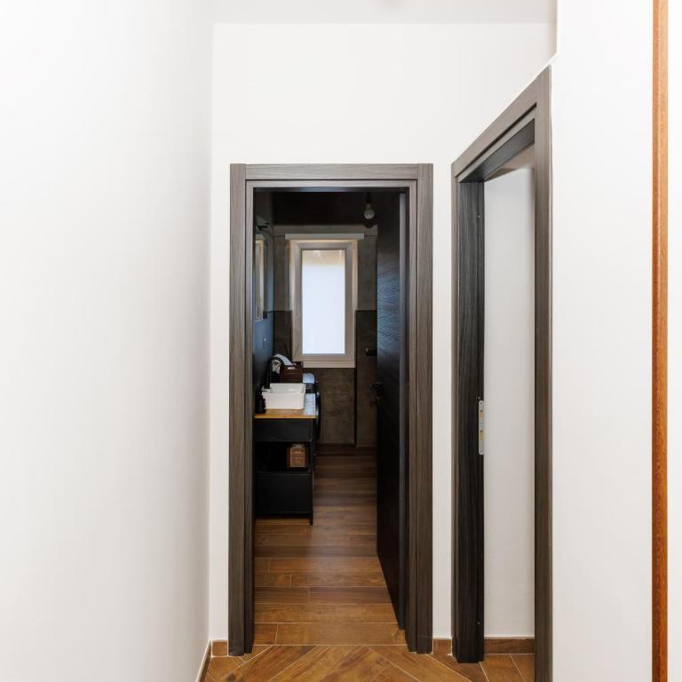 Industrial Loft in Rome - Metro C to Colosseum - Appartement 2 Chambres avec Balcon - 24