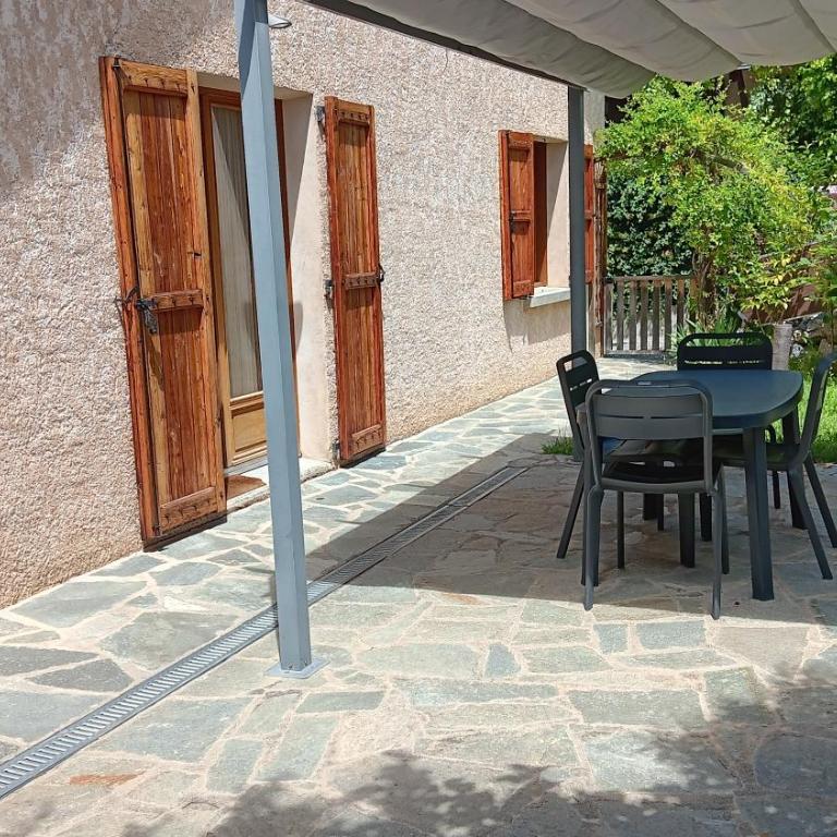 Rez de Jardin Guillestre - Appartement 2 Chambres - 1