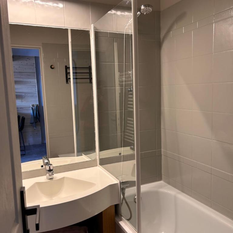appartement Le chamois 512 meuble pour 5 personnes au pied des pistes domaine Galibier Thabor - Appartement avec Vue sur la Montagne - 14