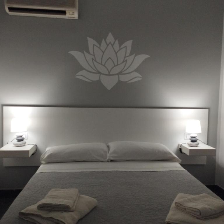 Fiore di Loto Rooms - Camera Matrimoniale Deluxe con Balcone - 4